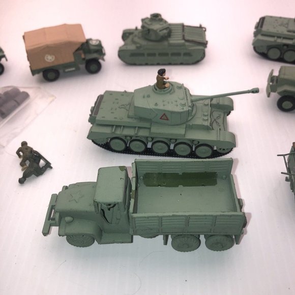 Vintage US Army WWII Models And Parts Airfix Military Models - Picture 3 of 7